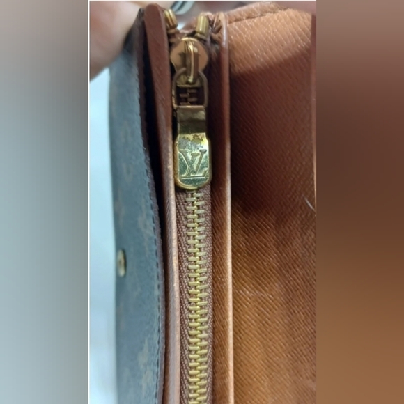 Louis Vuitton wallet - Picture 12 of 14